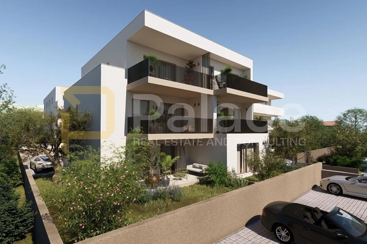 ekskluzivni penthouse na cijelom katu zgrade – drugi red do mora - slika 6