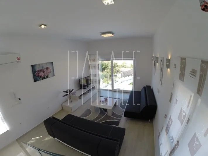 neobična villa na izvrsnoj lokaciji na otoku čiovu - slika 4