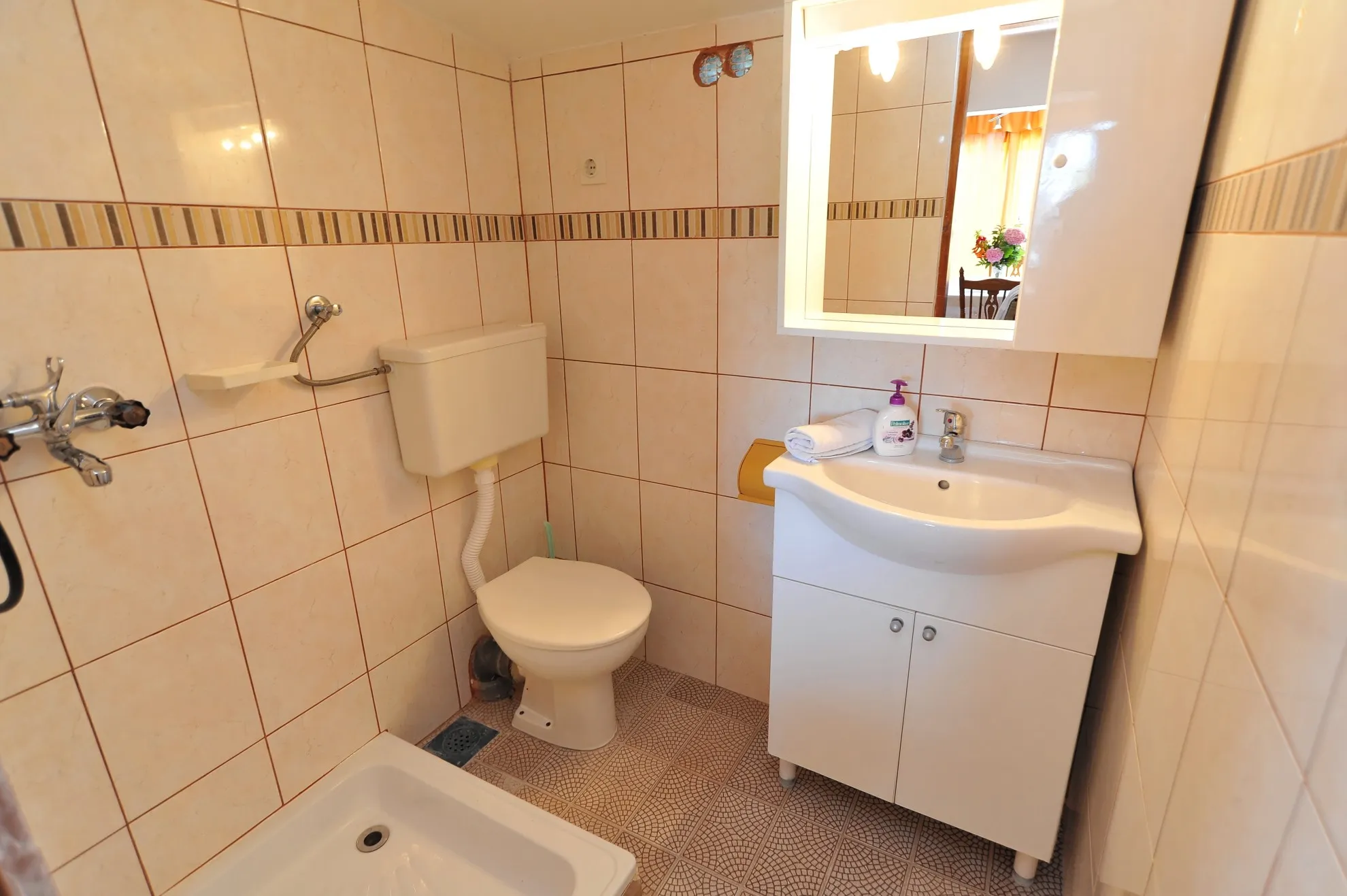 apartmanska kuća s bazenom, primošten, 295 m2 - slika 11