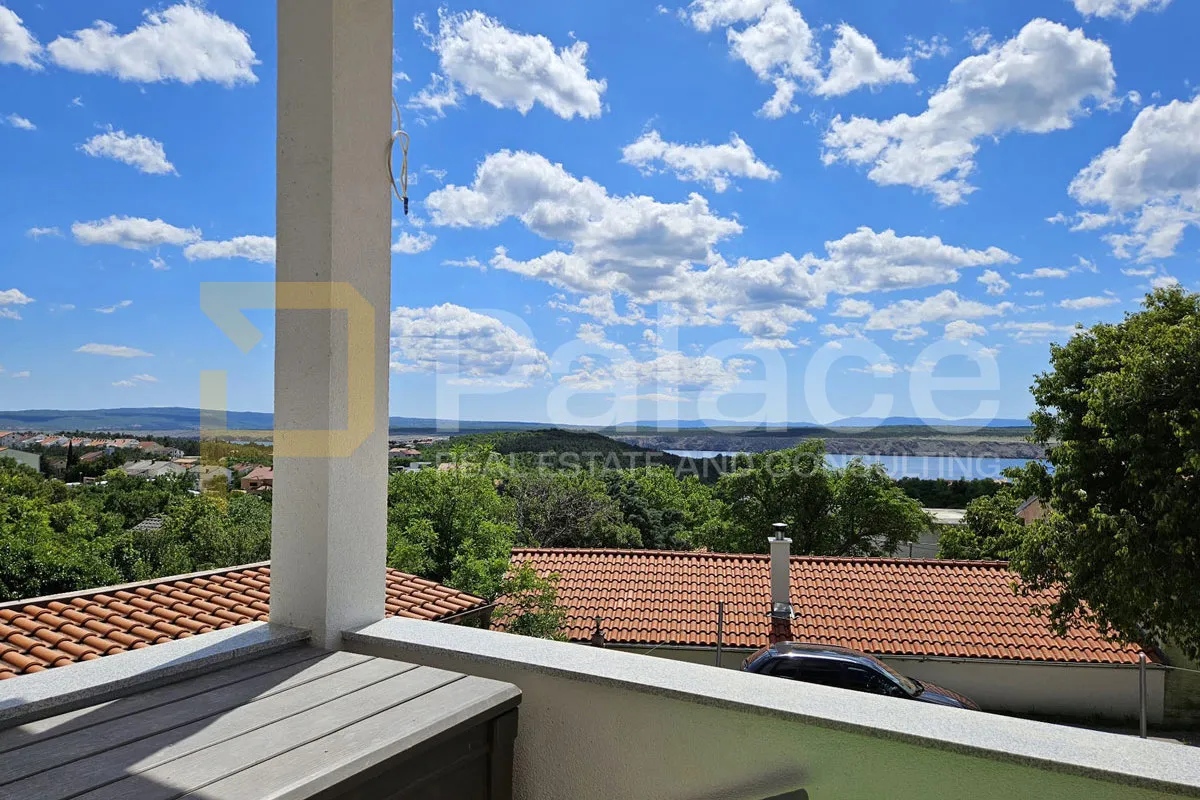 predivan panoramski pogled na more – kuća s apartmanima i okućnicom - slika 3