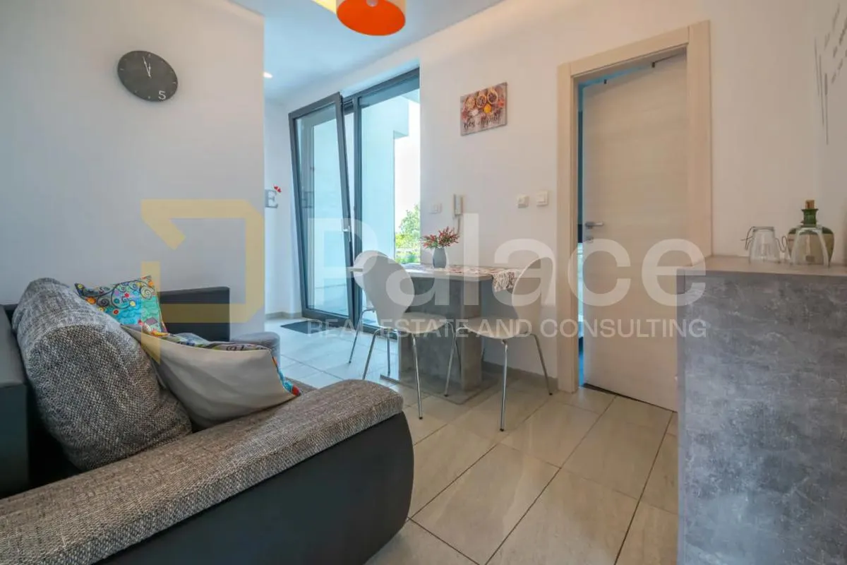 nekretnina iz snova u kostreni – vila s bazenom i tri stana, 332m2 - slika 26