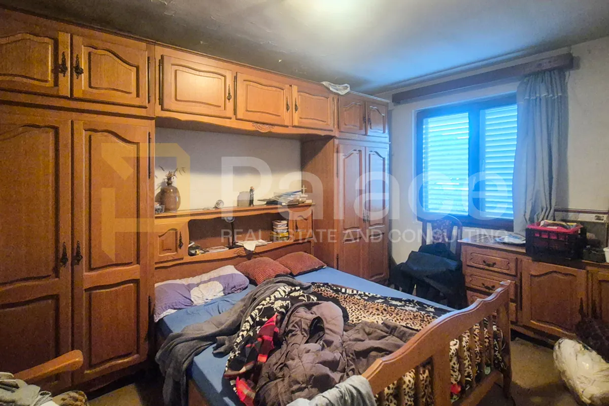 kuća na zemljištu s vinogradom i maslinikom, 2500 m2, donje polje - slika 6