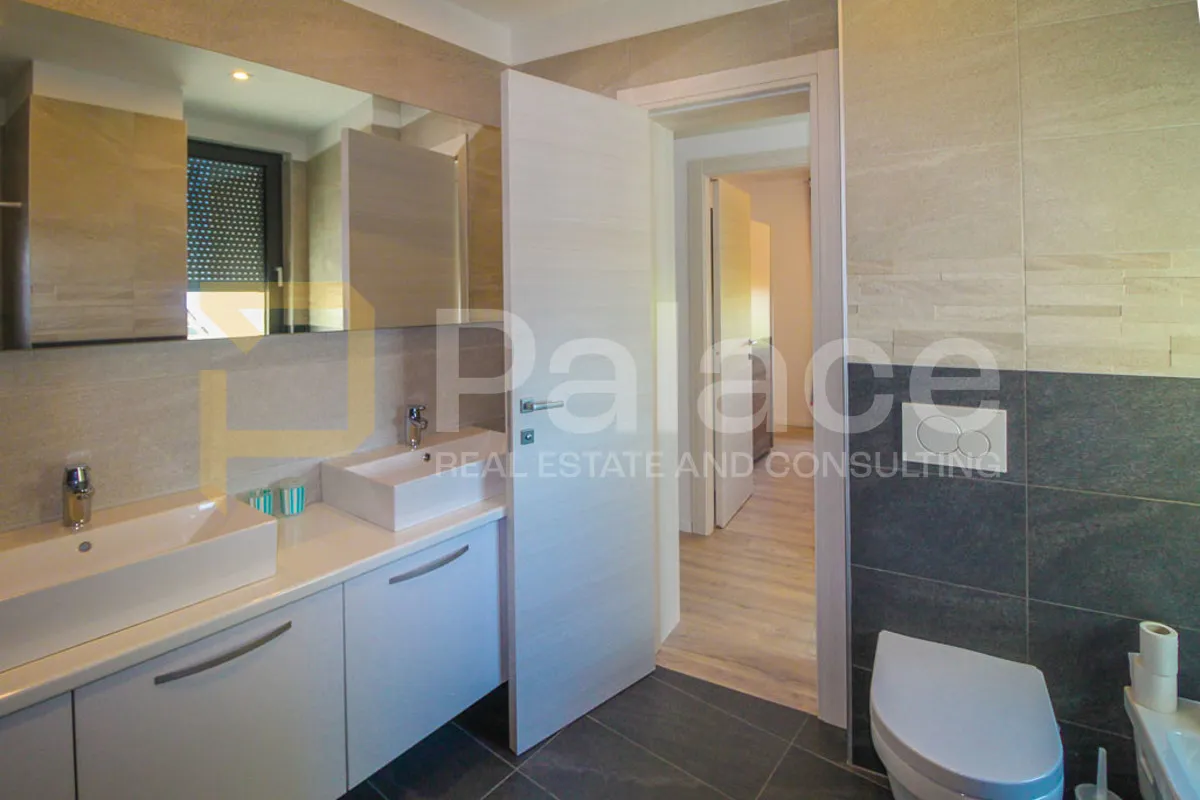 nekretnina iz snova u kostreni – vila s bazenom i tri stana, 332m2 - slika 18