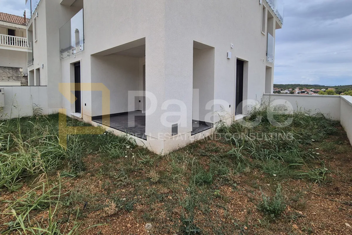 dvoetažni stan u novogradnji, 110m2 , jezera - slika 4