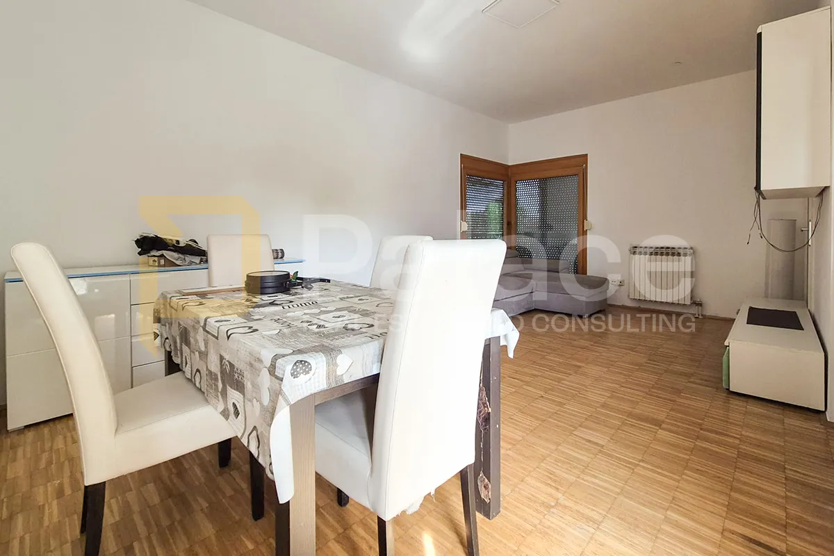špansko - funkcionalan i prostran dvosoban stan s lođom, 55m2 - slika 4