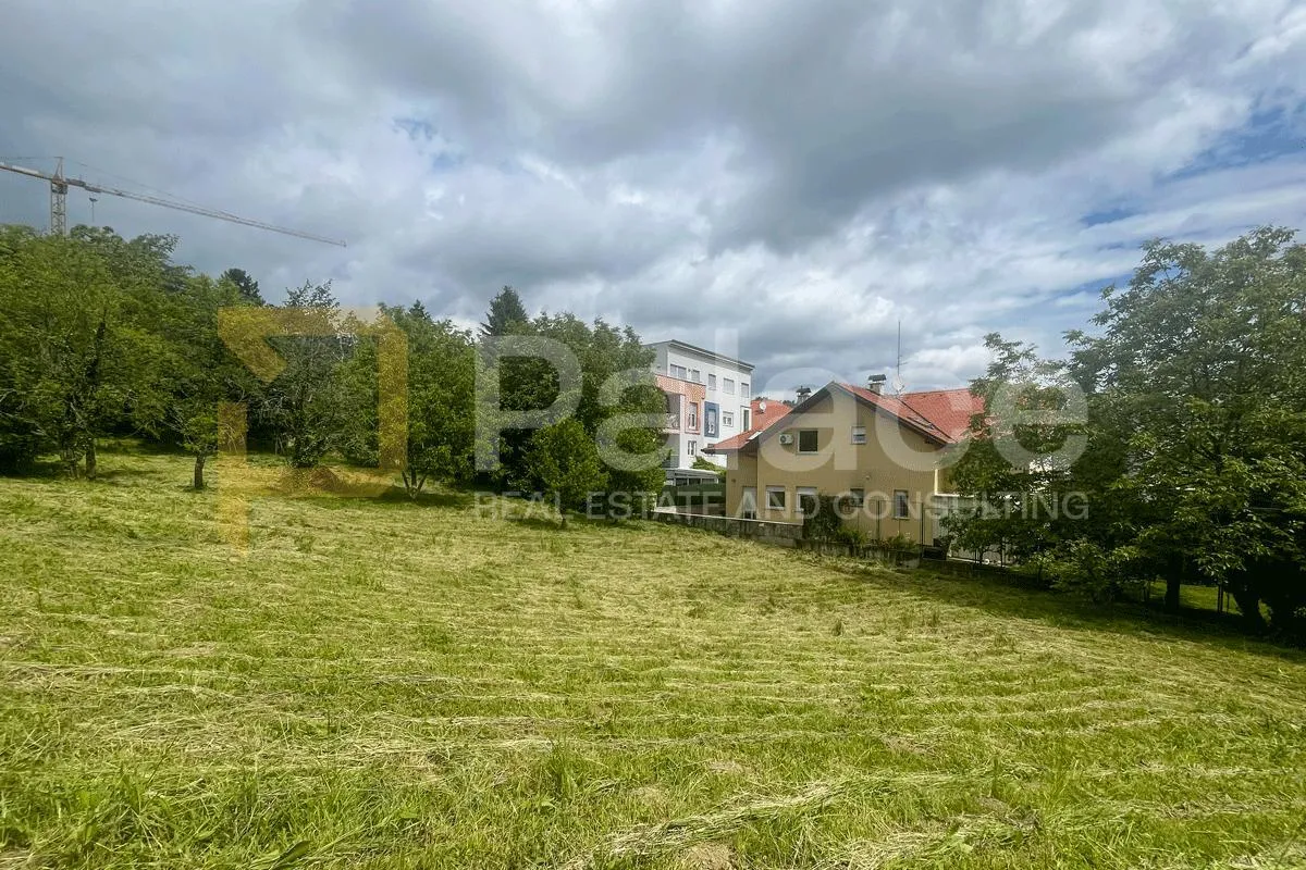 PRILIKA ZA INVESTICIJU ili LUKSUZNO IMANJE: Gračani, 6.498 M2 - Zagreb