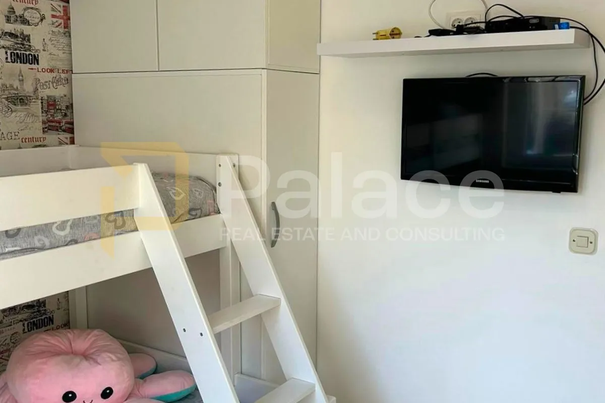 jednosoban namješteni stan s terasom i parkingom, vodice 25 m2 - slika 11
