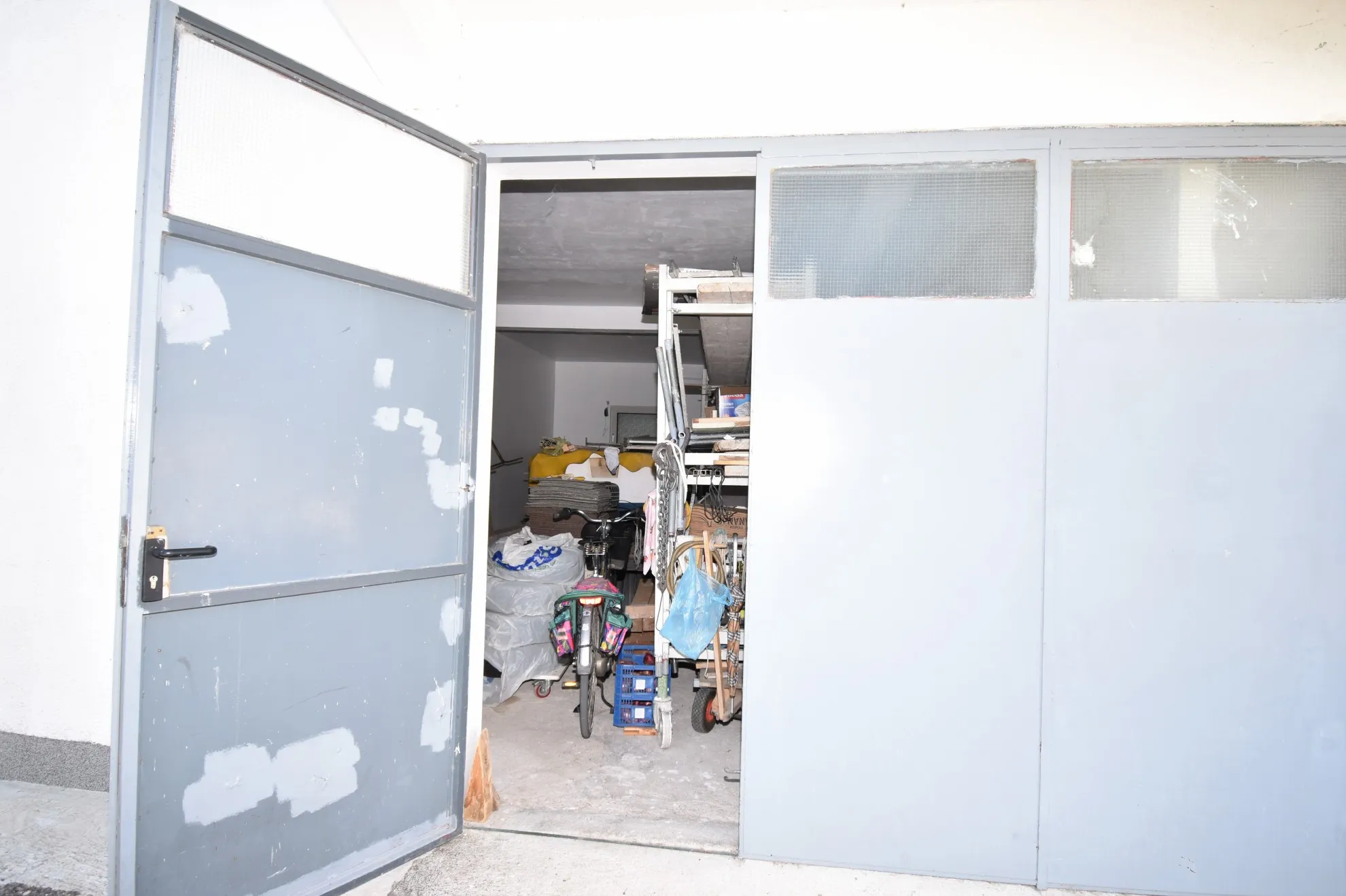 uređena kuća blizu mora s 2 stana i garažom, raslina 309 m2 - slika 3