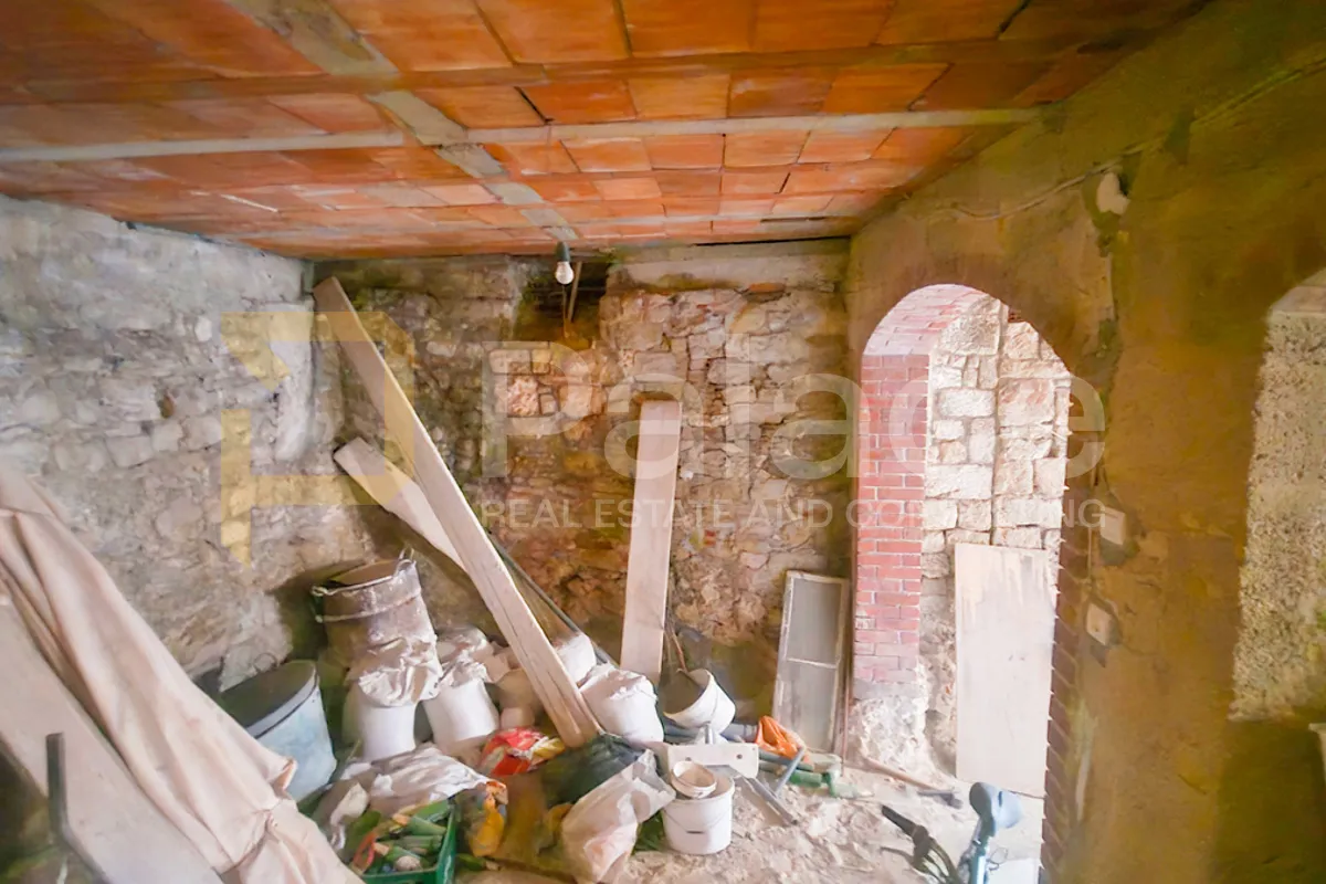 kamena kuća na 3 etaže u srcu staroga šibenika, kulturno dobro, 150 m2 - slika 9