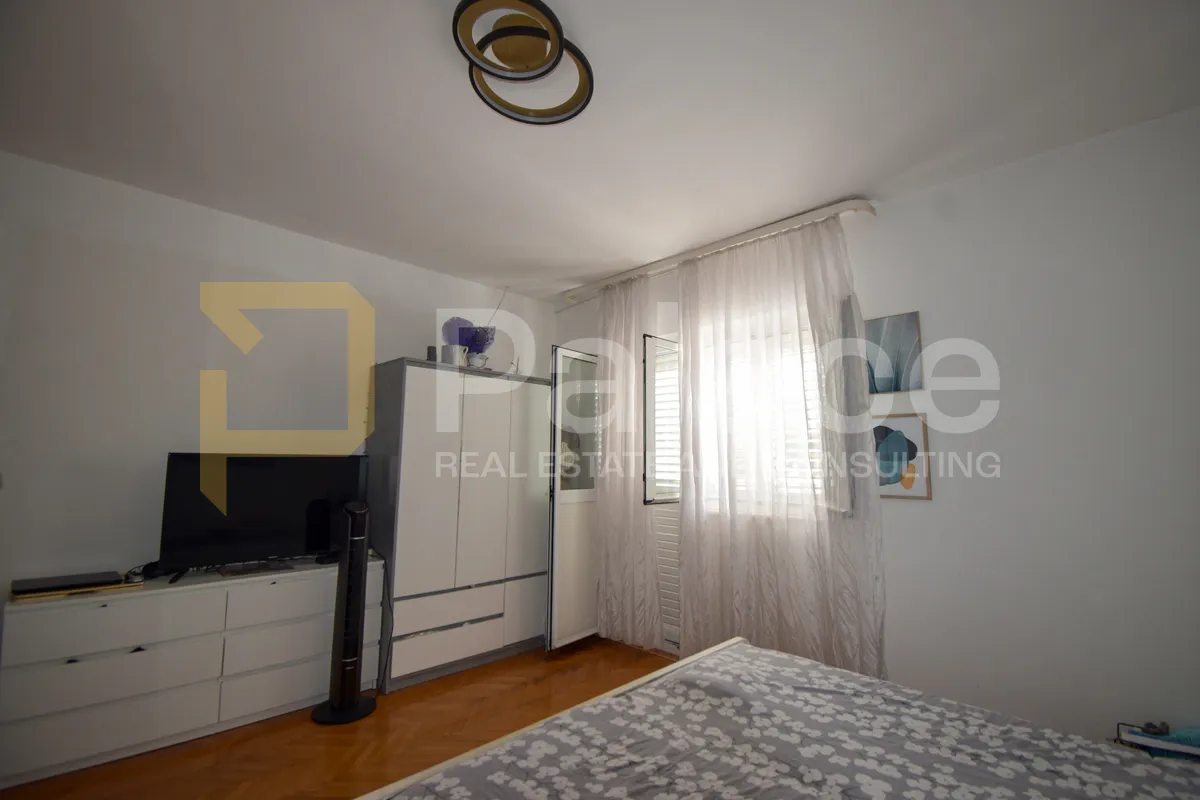 osunčani prostrani stan, 96 m2, split - slika 11
