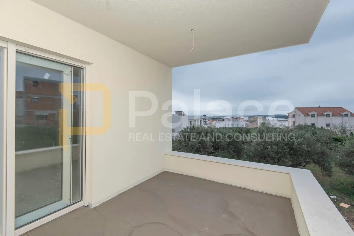 trosoban stan u novogradnji s pogledom na more 1.kat - vodice 87m2 - slika 15