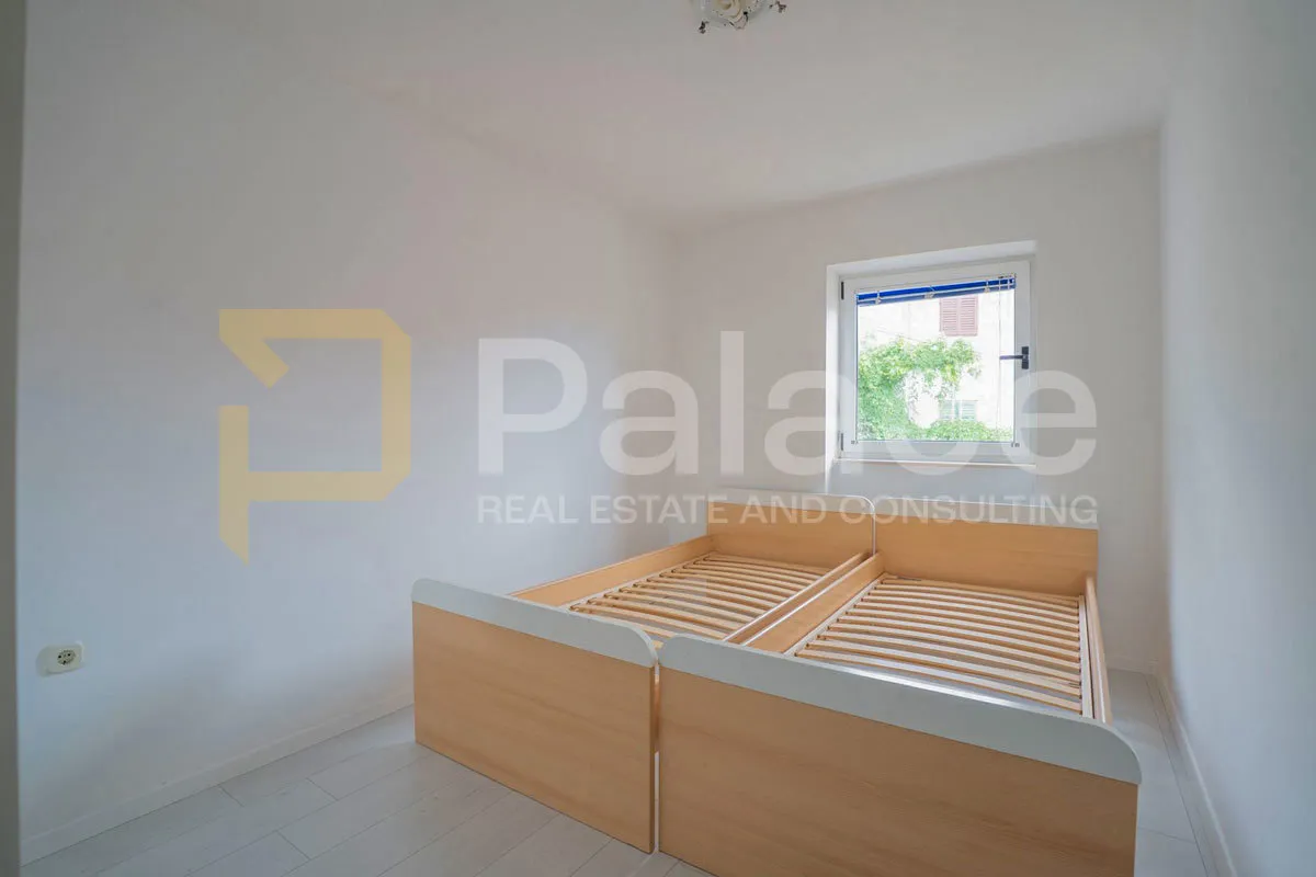 stan s prekrasnim pogledom na grad i more, šibenik, varoš, 85 m2 - slika 13