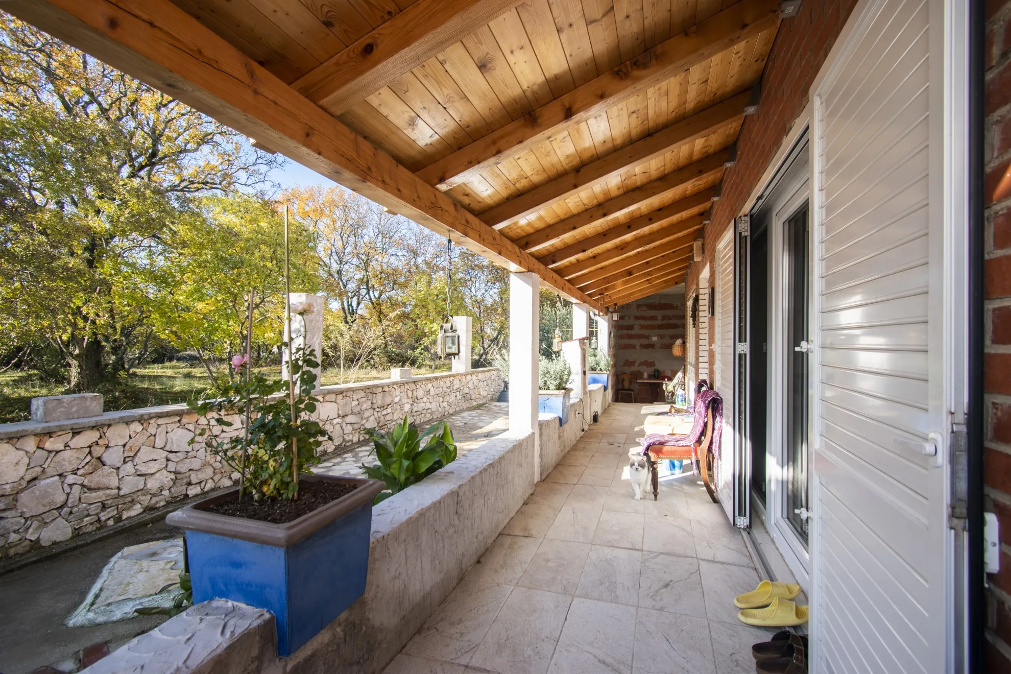 obiteljska kuća s dvorištem, matase, 240 m2 - slika 4