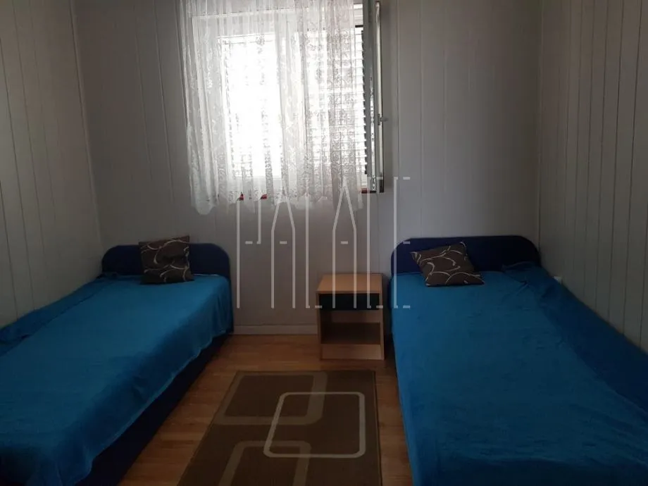 kuća: brodarica, katnica, 290.00 m2 (prodaja) - slika 13