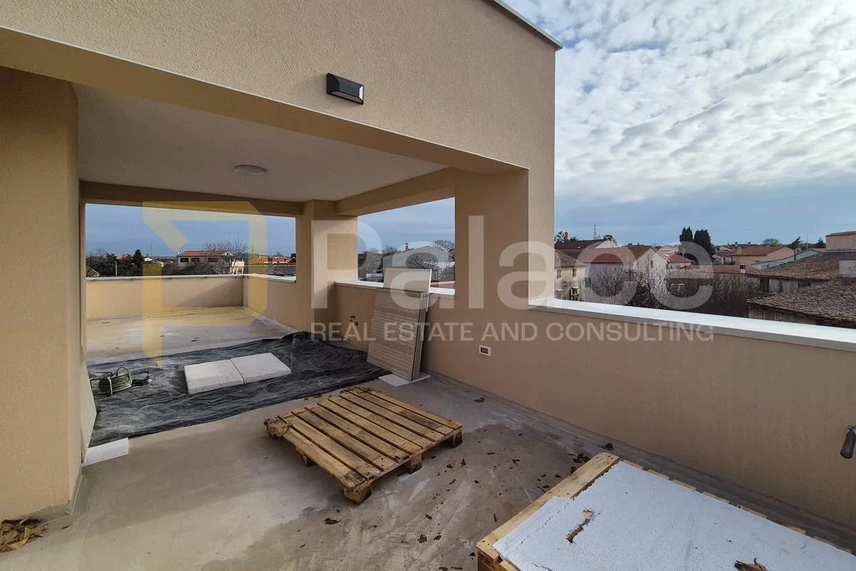 penthouse u novogradnji u puli s terasom 47 m² i natkrivenim parkingom - slika 3