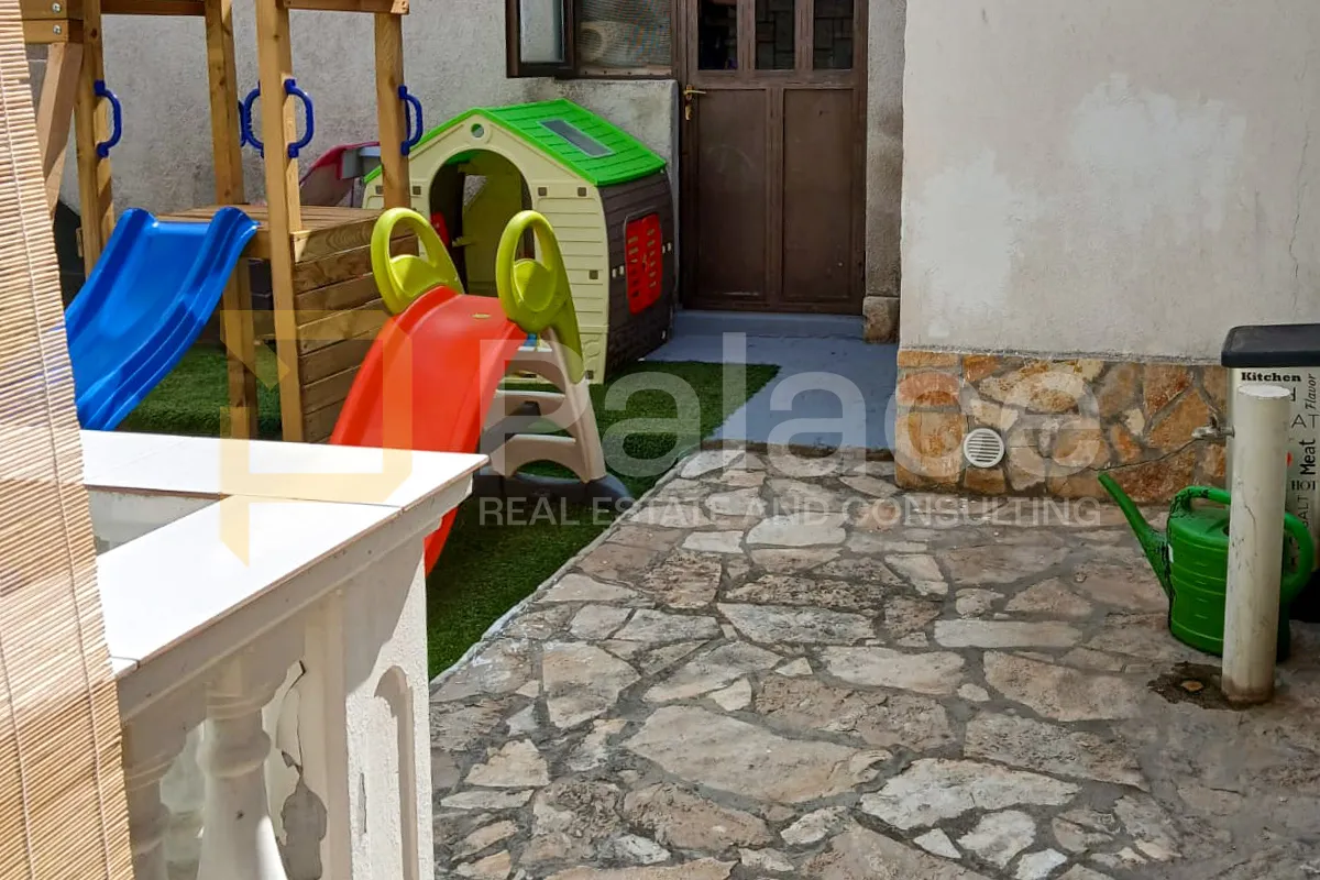 trosoban stan sa okućnicom i dodatnim pomoćnim objektom, 117m2- bilice - slika 16