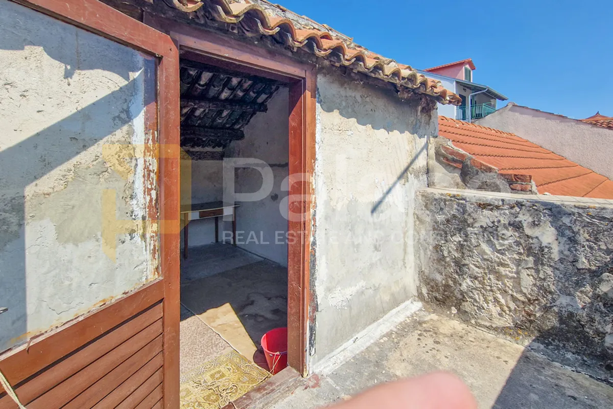 kuća za renovaciju u centru zatona kod šibenika, 30 m od mora, 100 m2 - slika 21