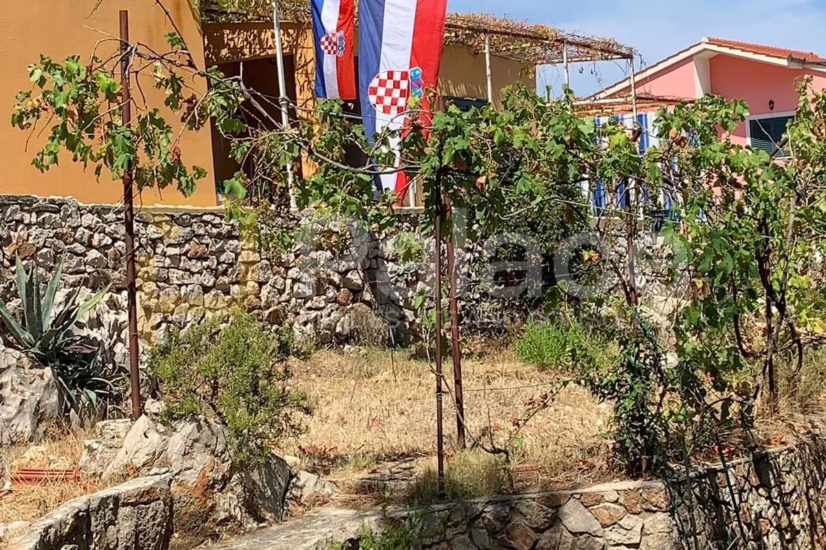 Kuća za odmor ili investiciju, 27m od mora – Donja Krušica, Šolta - Donje Selo, Šolta