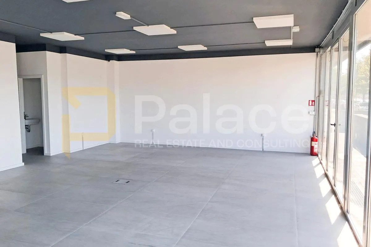 atraktivno: poslovni prostor sa skladištem 354,70 m² - jelkovec, sesvete - slika 2