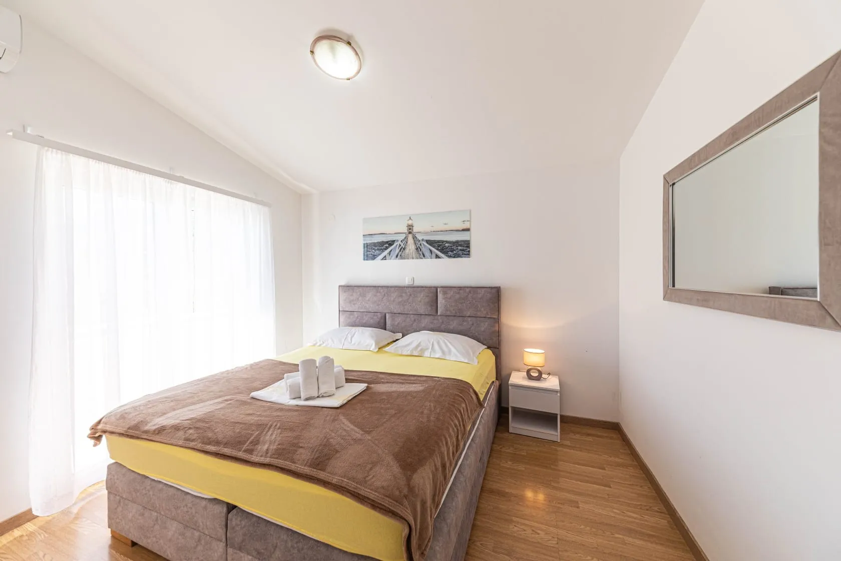 šarmantna villa s bazenom s pogledom na more, kaštel lukšić - slika 11