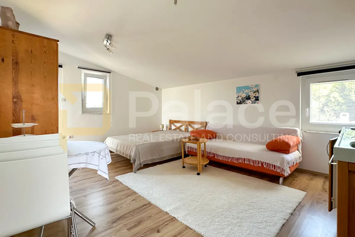 prilika apartmanska kuća na viru 200m2 - slika 15