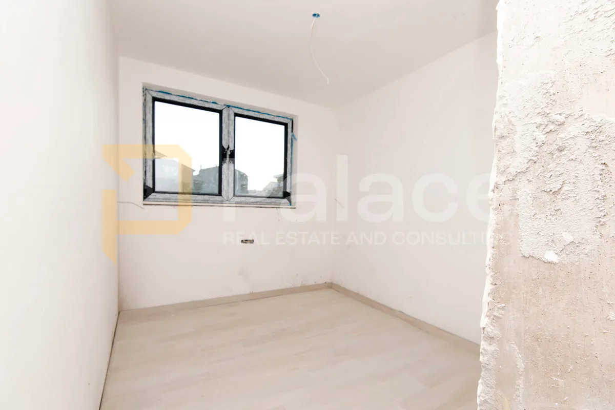 trosobni stan u prizemlju prvi red do mora 142m2 - vodice - slika 13