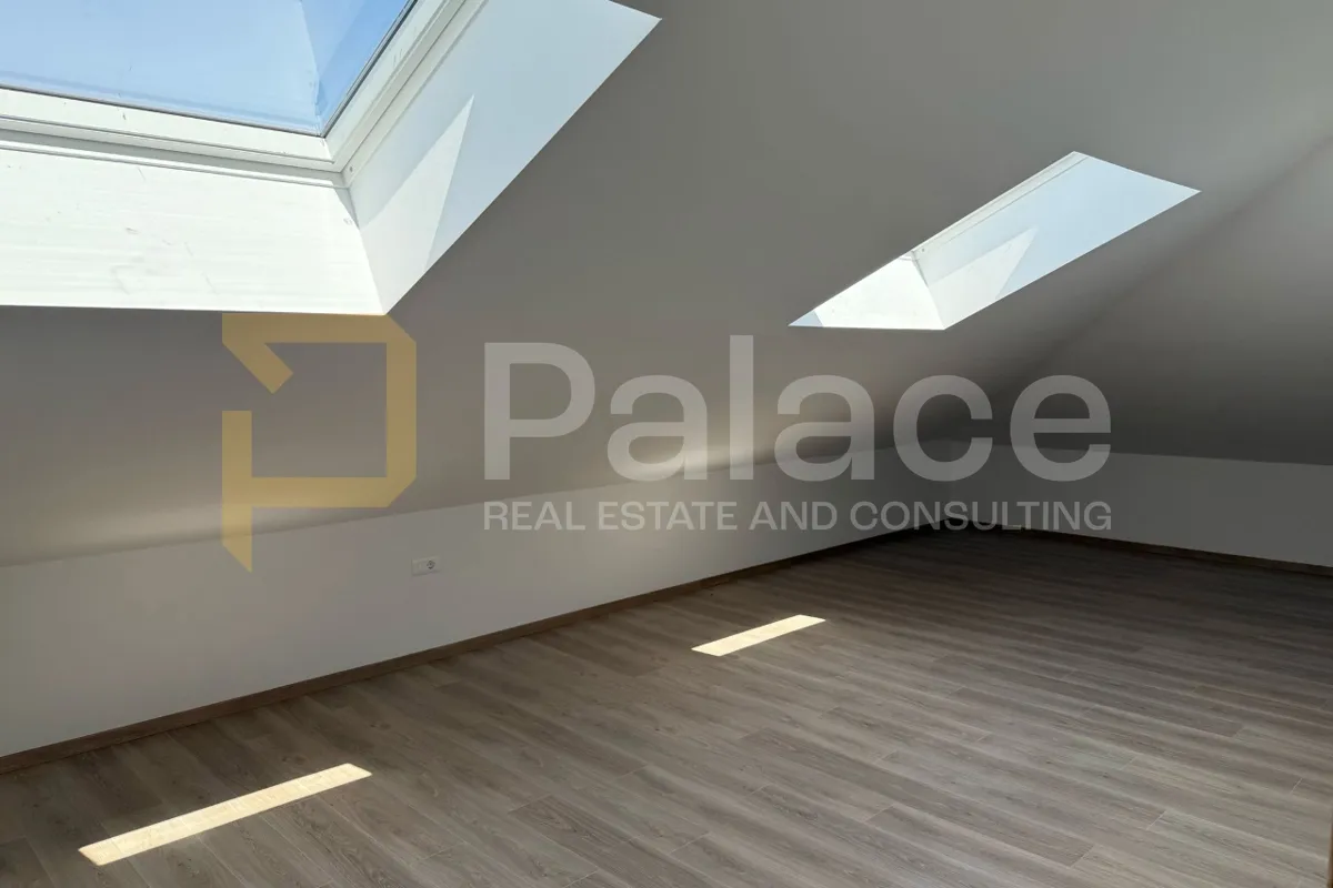 luksuzni penthouse od 133 m² s bazenom, terasom i pogledom na more - slika 12
