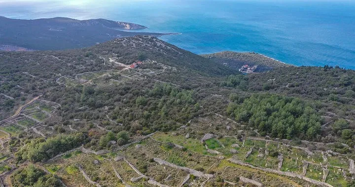 izuzetno zemljište s uvjetima gradnje, 10,560 m², hvar, gdinj - slika 3