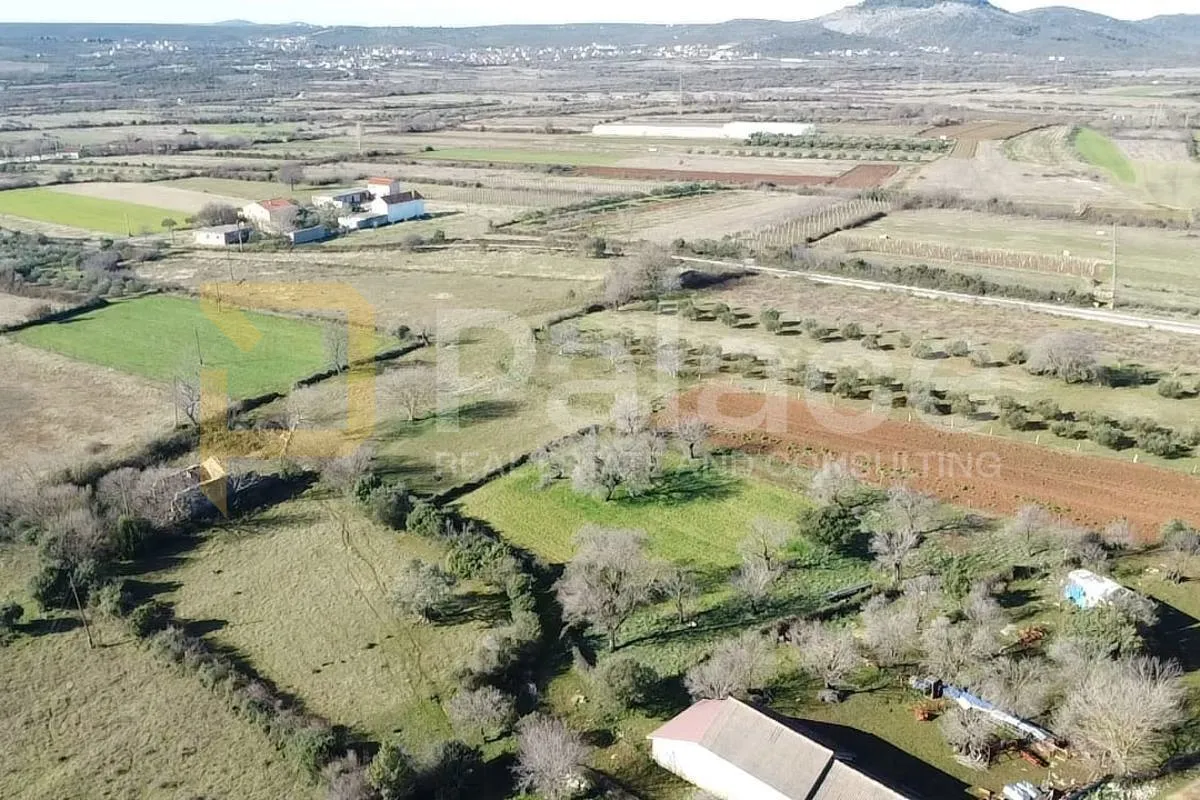 prilika !! građevinsko zemljište 1023 m2 - slika 4