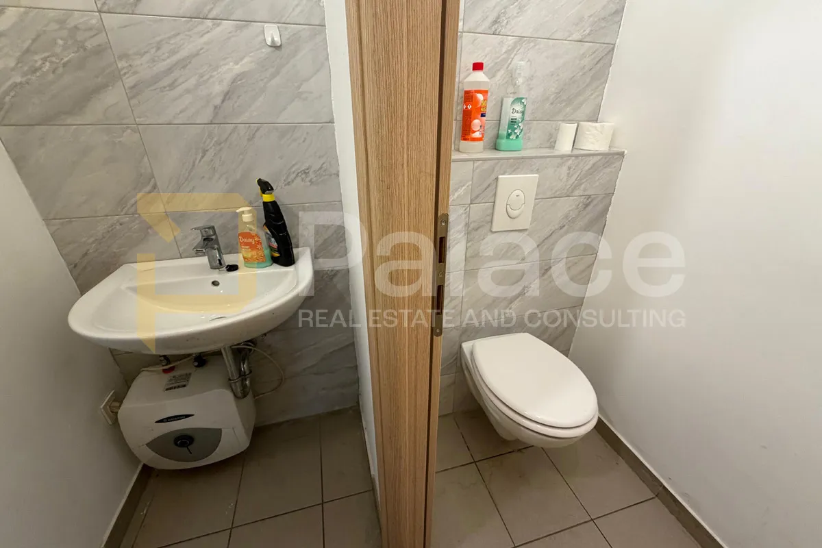 poslovni prostor 46 m2 na frekventnoj lokaciji - slika 4