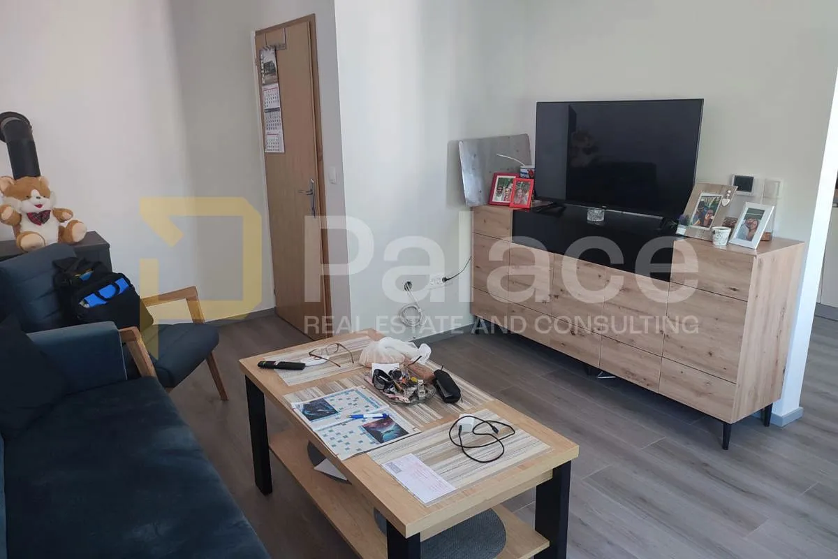 urije, stan 53 m² – 3. kat, kompletno renoviran - slika 9