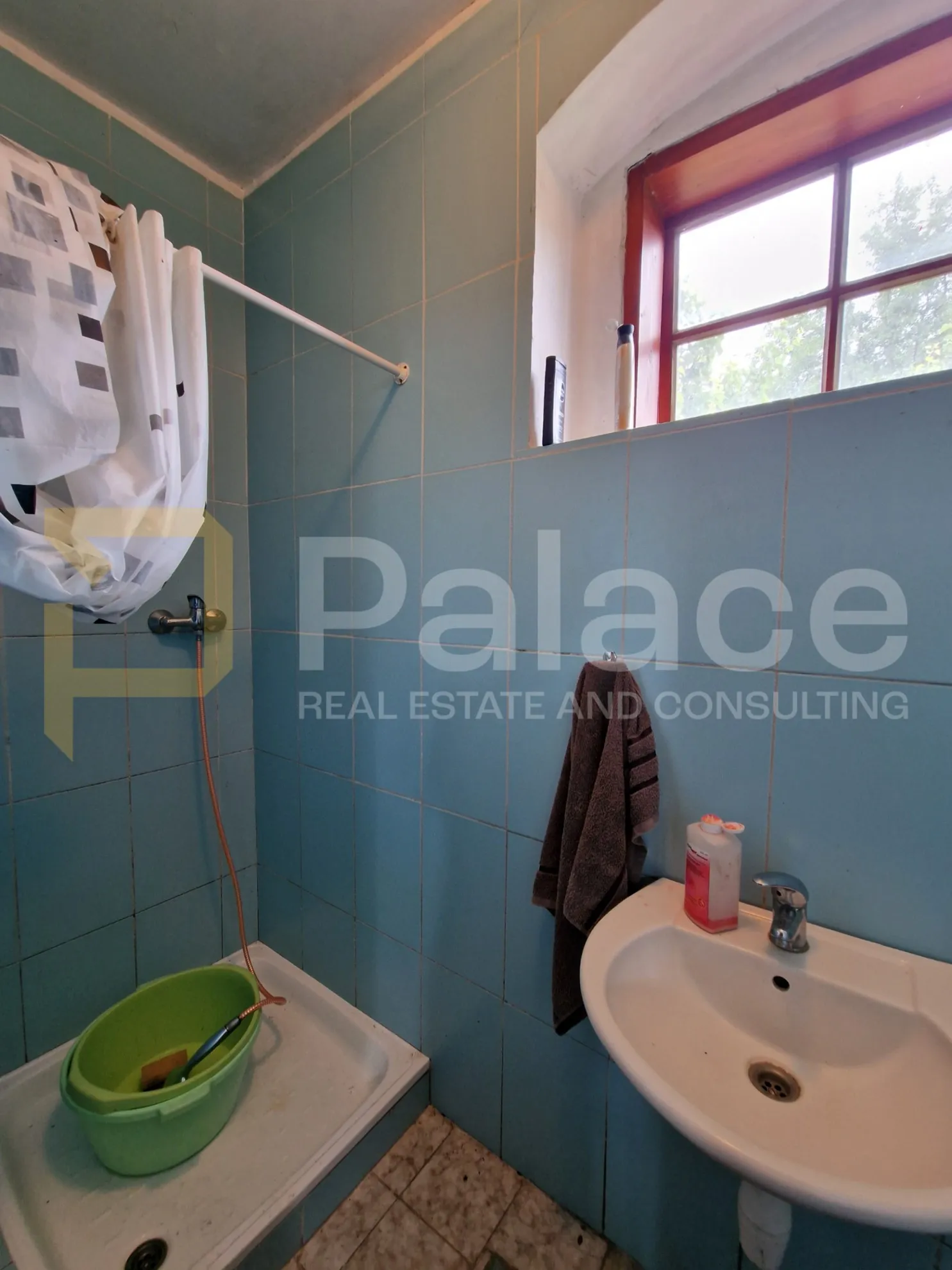 kuća s apartmanima i bazenom, 200 m2, bizovac - slika 11