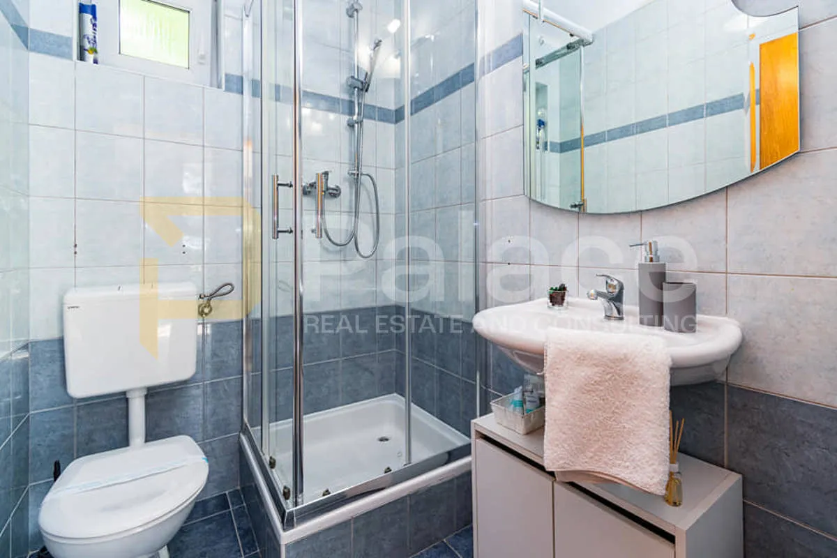 najam! kuća s vrtom i pogledom na more – centar opatije, 55 m² - slika 7