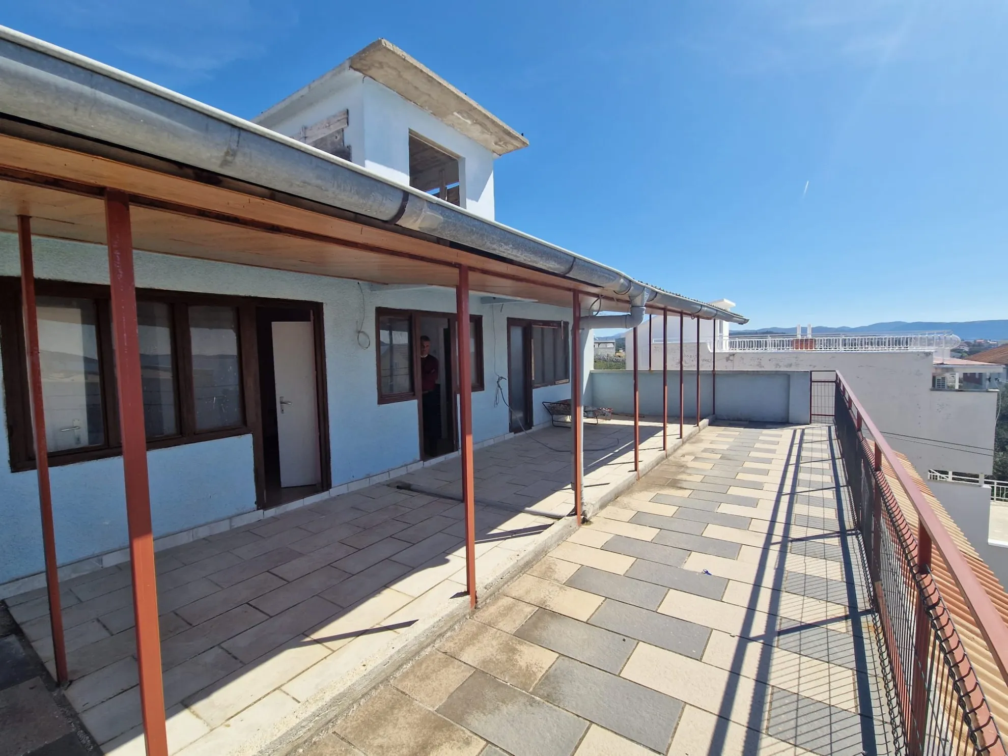 kuća s okućnicom i pogledom na more: brodarica, 572.00 m2 - slika 25