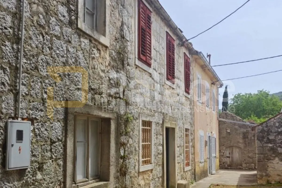 Pelješac, Donja Banda - Kamena kuća u nizu s pripadajućim zemljištem - Donja Banda, Orebić