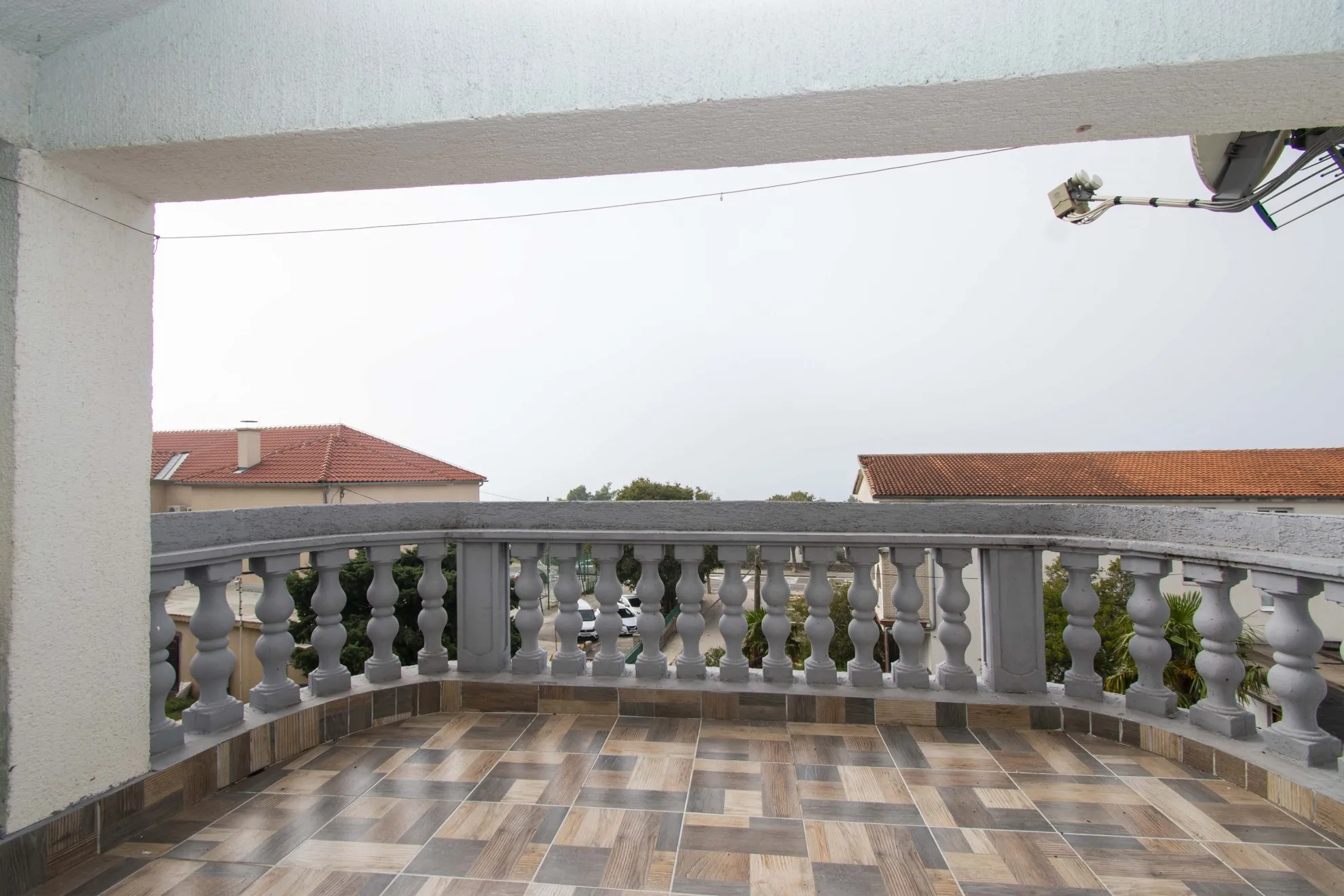 starigrad: višeapartmanska kuća za smještaj do 50 osoba - slika 18
