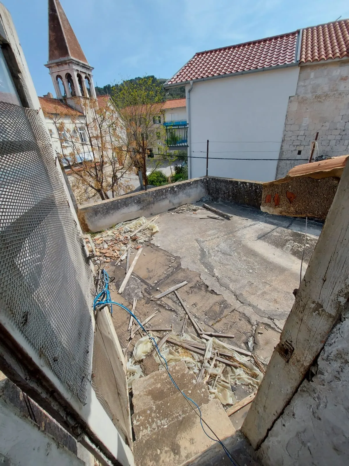 prava prilika za investiciju!!!-kuća prvi red do mora, trogir - slika 10