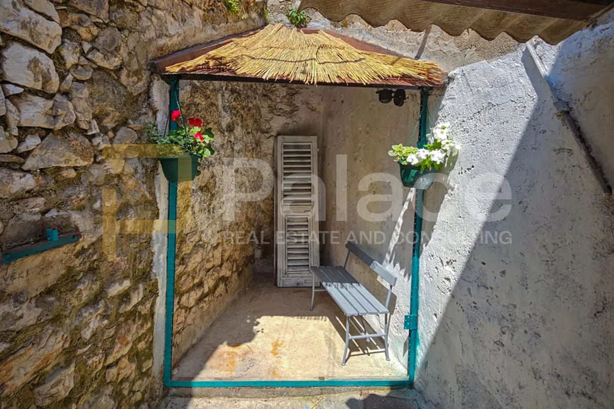 šarmantna kuća u bakru 20 m od mora, 141m2 - slika 20