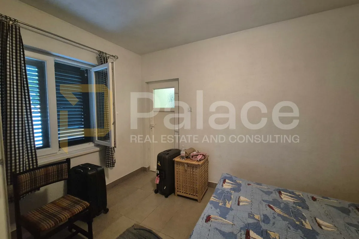 kuća u grbama – 75 m², garaža, dvorište, 1,2 km od mora - slika 9