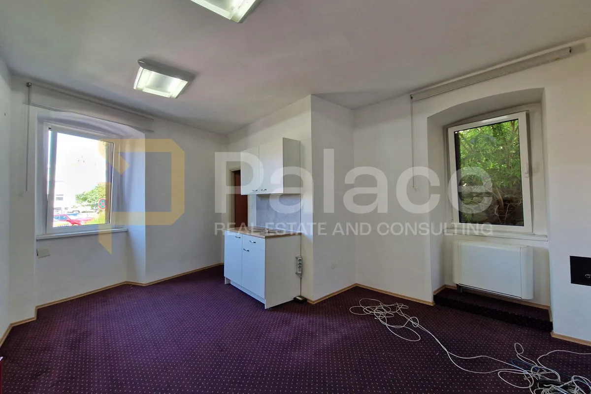 prvi kat poslovne zgrade za zakup – strogi centar rijeke, 98m² - slika 6