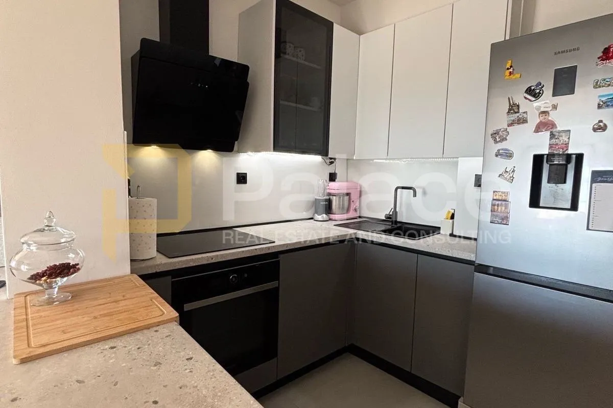 komforan 3‑sobni stan 105 m² + 2 parkirna mjesta, pogled na more - slika 9