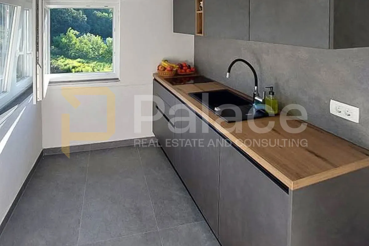 prostrana kuća s 3 stana i poslovnim prostorom - kastav, 370 m² - slika 18