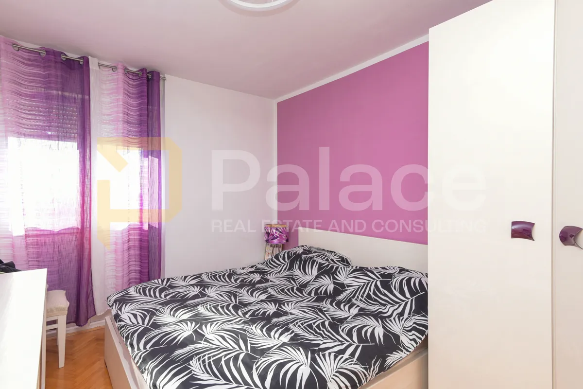 prekrasan namješten dvosoban stan s pogledom na more, šibenik 51,22 m2 - slika 9
