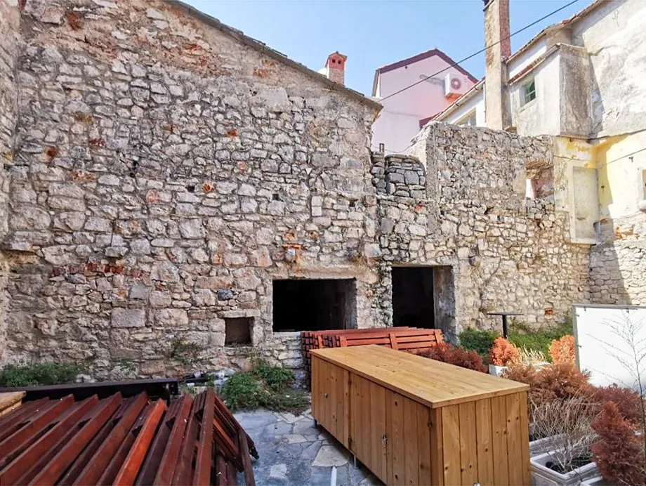 kamena kuća u povijesnoj jezgri staroga grada na hvaru, 599.00 m² - slika 20