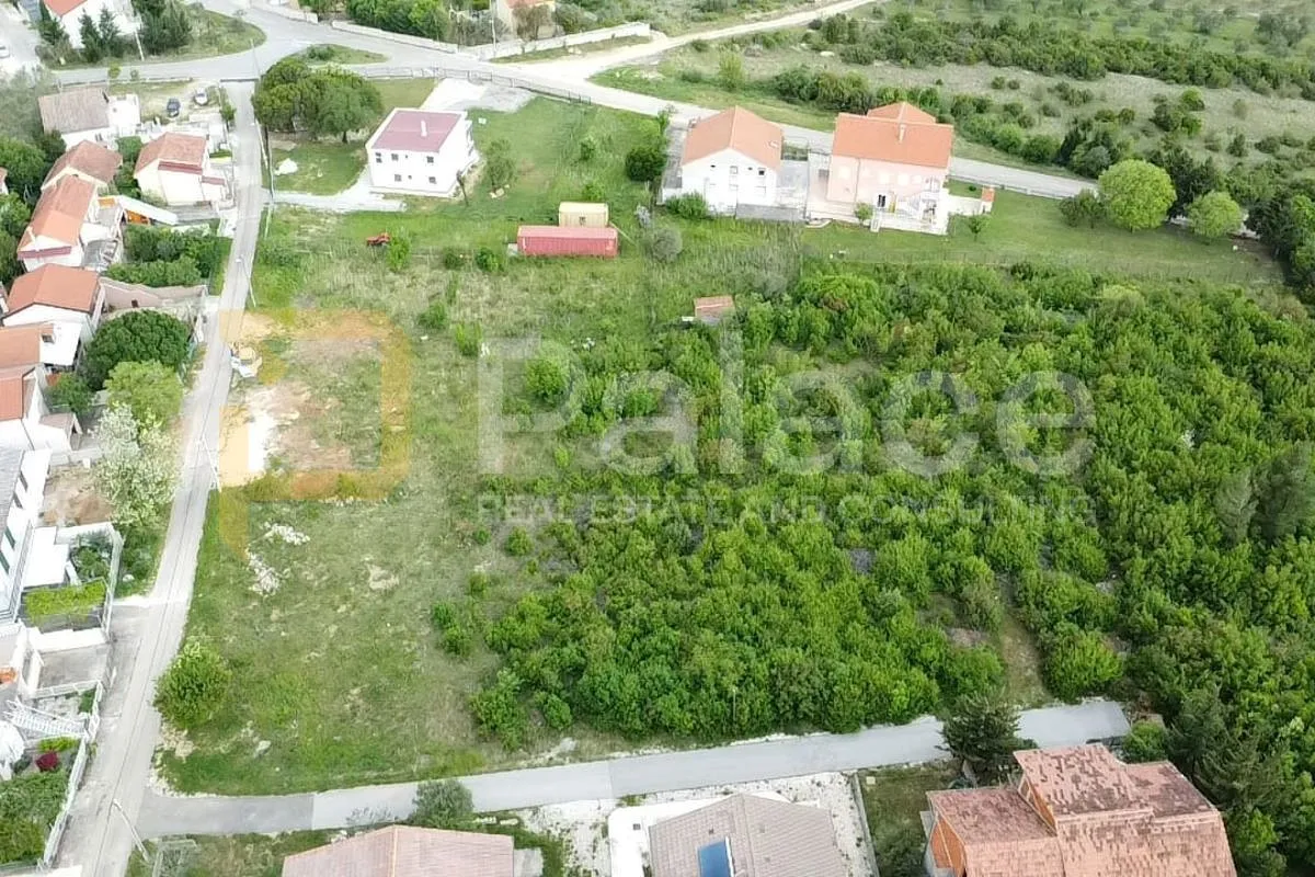 gornji karin : građevinsko zemljište 511 m2 - slika 3