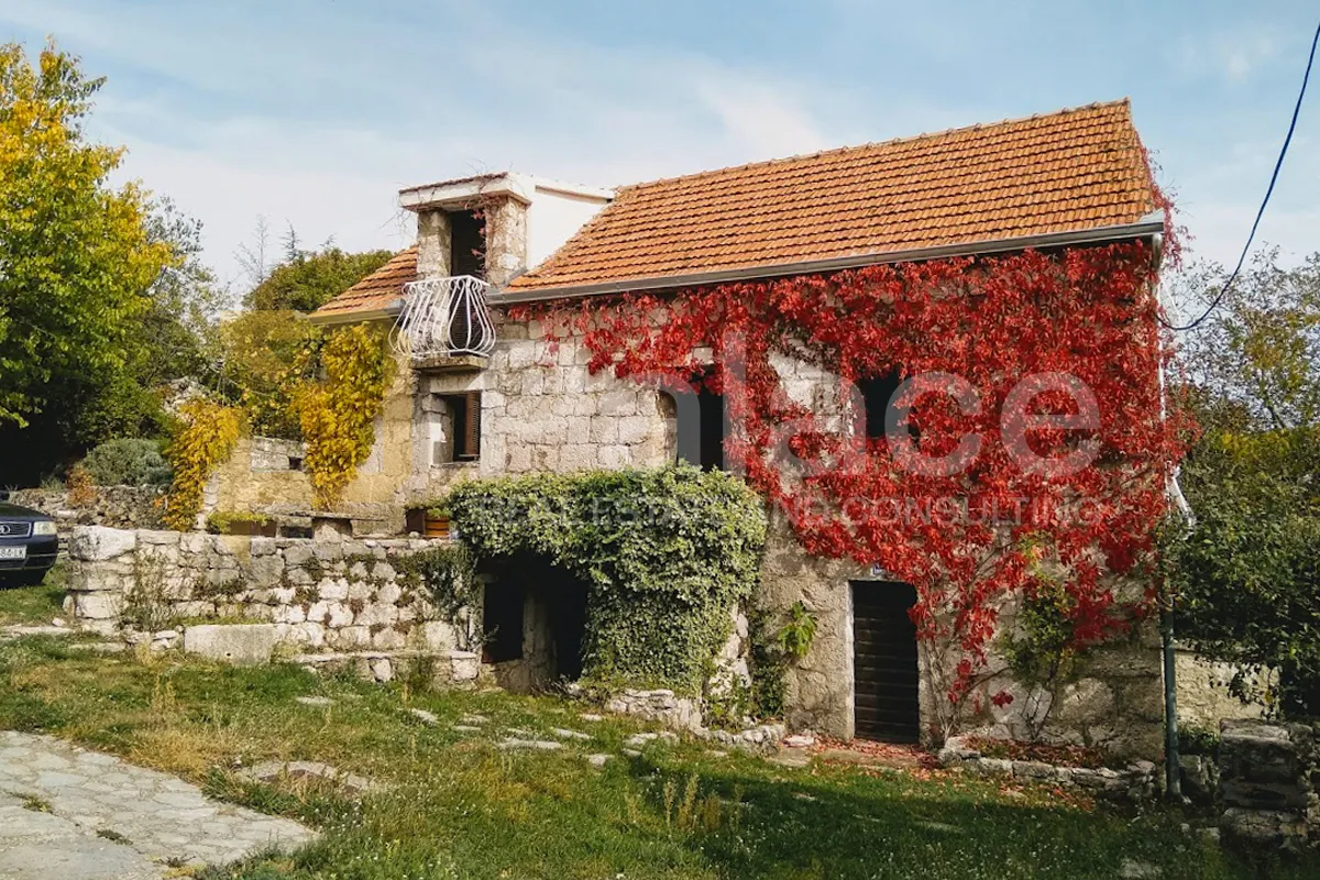 bajkovita kuća u mirnom mjestu, lovreć, 150 m2 - slika 8