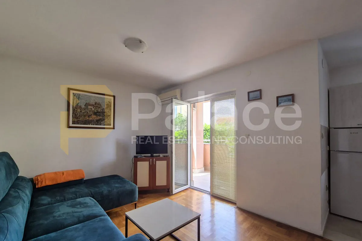 uhodani turistički objekt s 6 apartmana u malinskoj, otok krk - slika 2