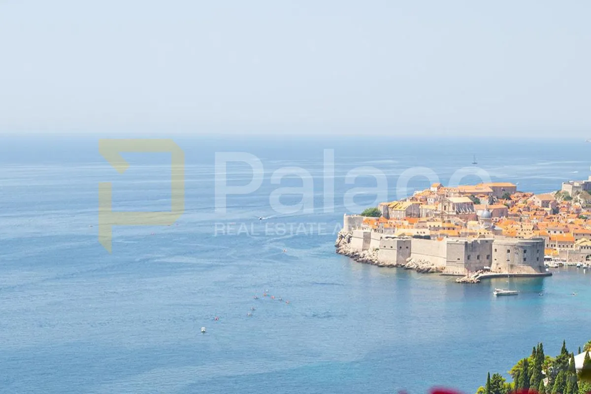 renoviran trosoban stan s pogledom na dubrovnik i more - slika 2