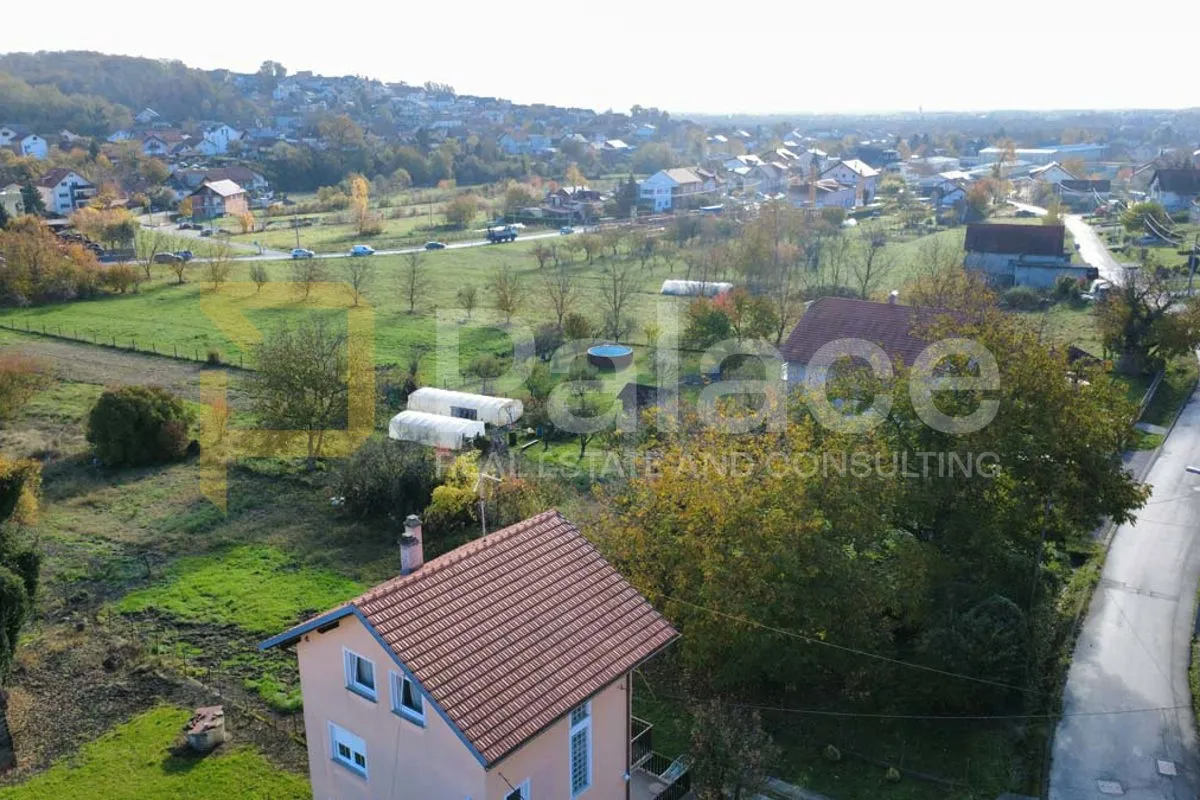 zagreb granešina , veliko zemljšte 4450m2 sa kućom i pomoćnim zgradama - slika 13