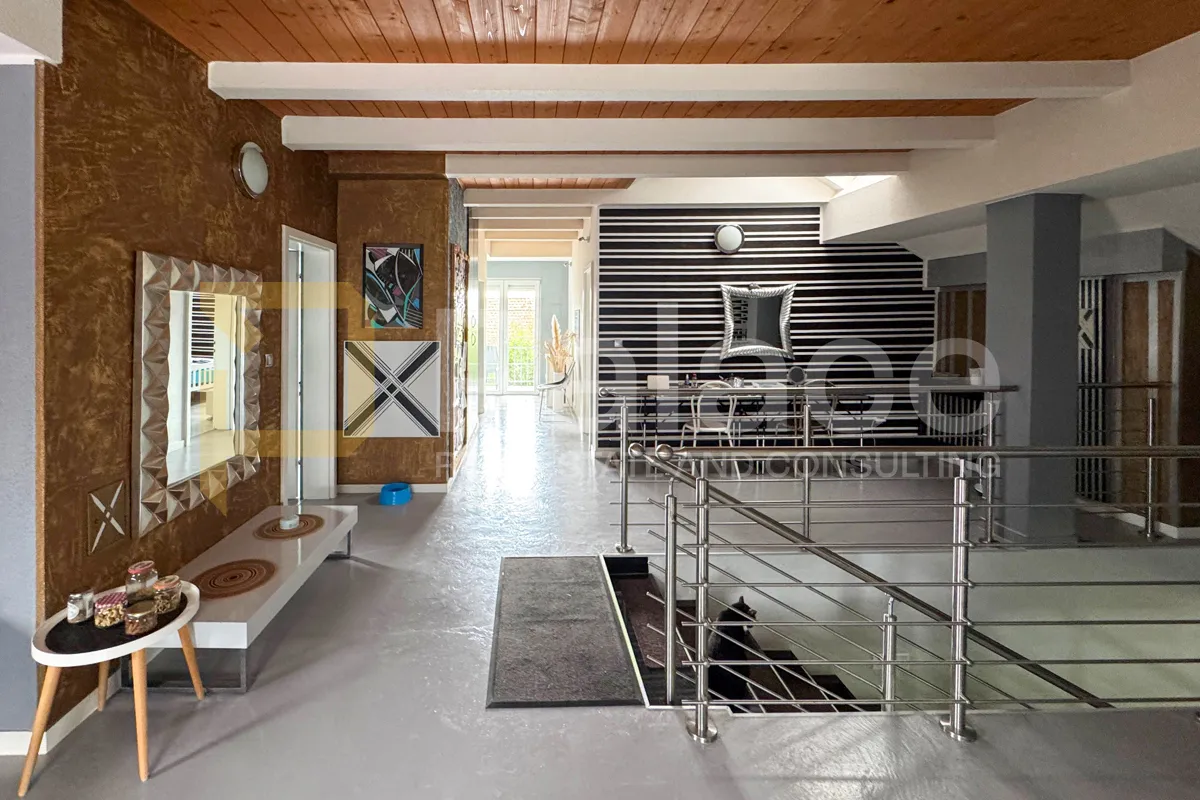 prostrana obiteljska kuća 395m² – savršena za ugodan život! - slika 12